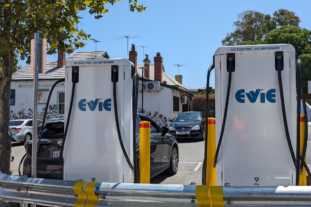 1. MG at Evie charger 1. MG at Evie charger