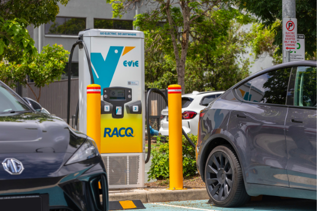 2. MG at Evie charger 2. MG at Evie charger